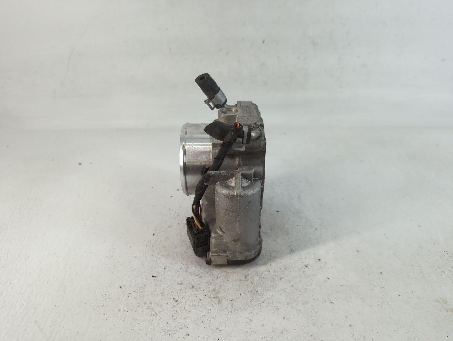 2016-2020 Kia Sorento Throttle Body P/N:35100-2G600 Fits Fits 2015 2016 2017 2018 2019 2020 2021 OEM Used Auto Parts - Oemus