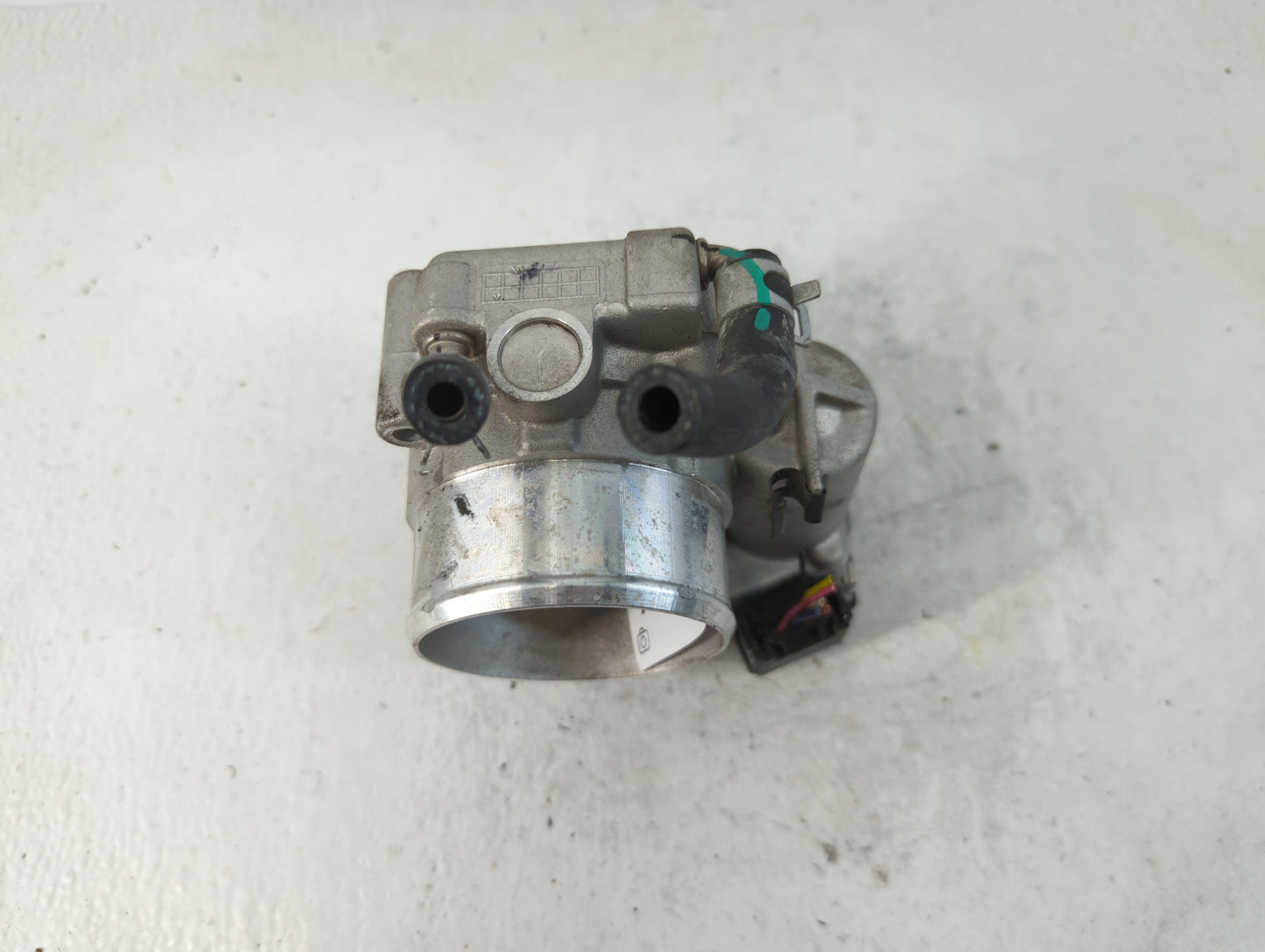 2016-2020 Kia Sorento Throttle Body P/N:35100-2G600 Fits Fits 2015 2016 2017 2018 2019 2020 2021 OEM Used Auto Parts - Oemus
