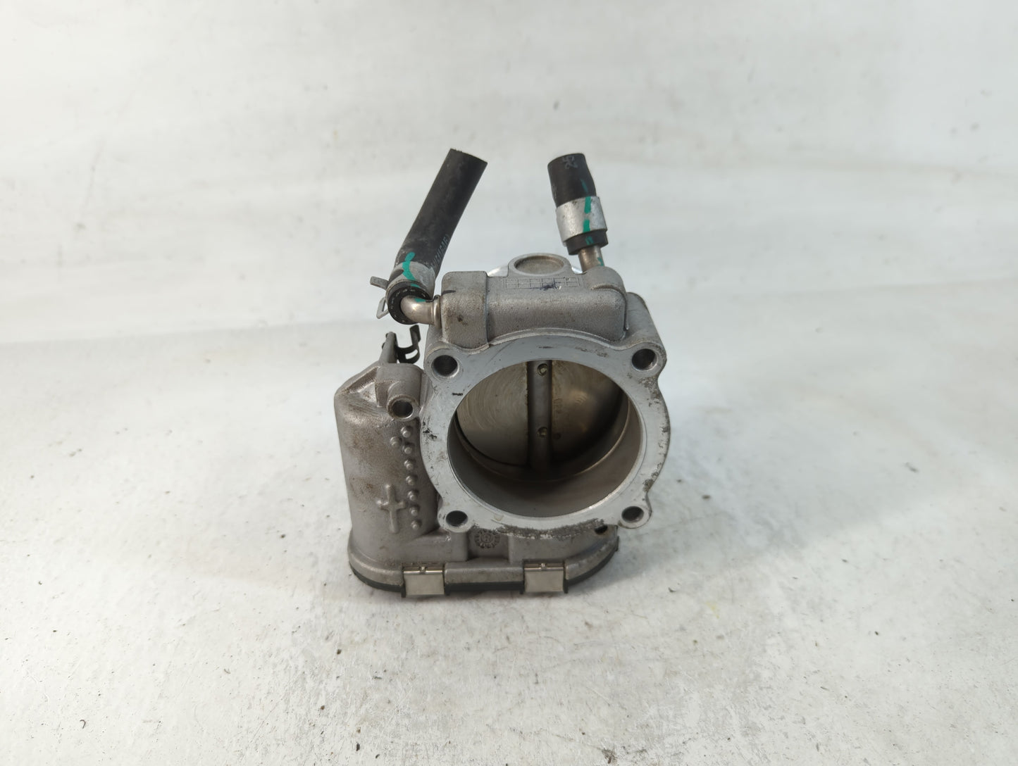 2016-2020 Kia Sorento Throttle Body P/N:35100-2G600 Fits Fits 2015 2016 2017 2018 2019 2020 2021 OEM Used Auto Parts - Oemus