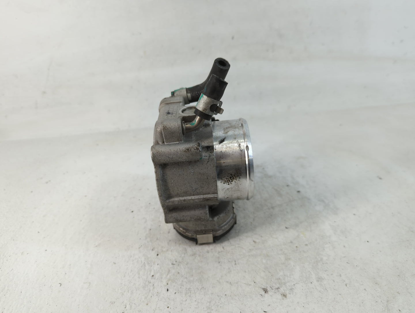 2016-2020 Kia Sorento Throttle Body P/N:35100-2G600 Fits Fits 2015 2016 2017 2018 2019 2020 2021 OEM Used Auto Parts - Oemus
