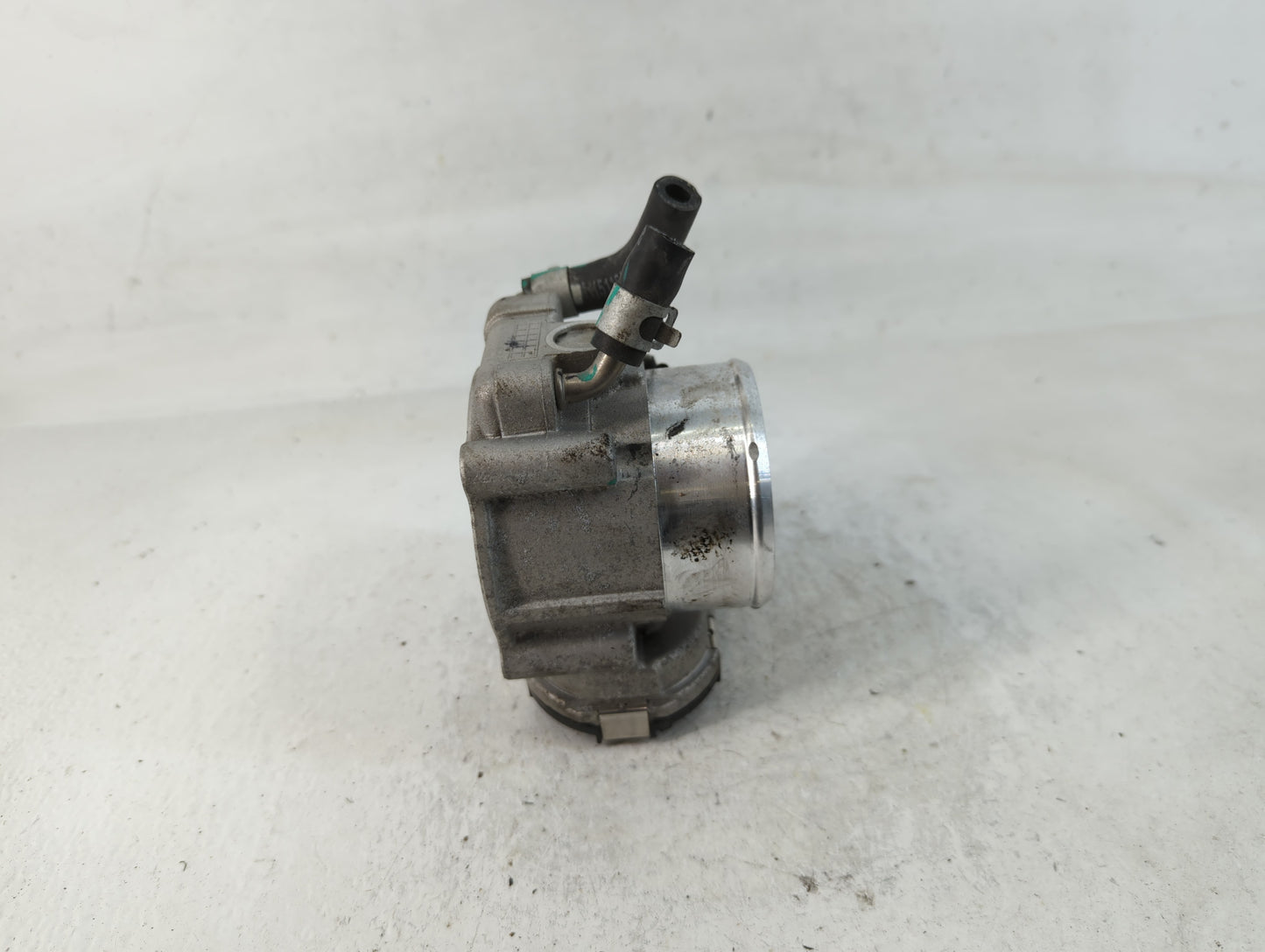 2016-2020 Kia Sorento Throttle Body P/N:35100-2G600 Fits Fits 2015 2016 2017 2018 2019 2020 2021 OEM Used Auto Parts - Oemus