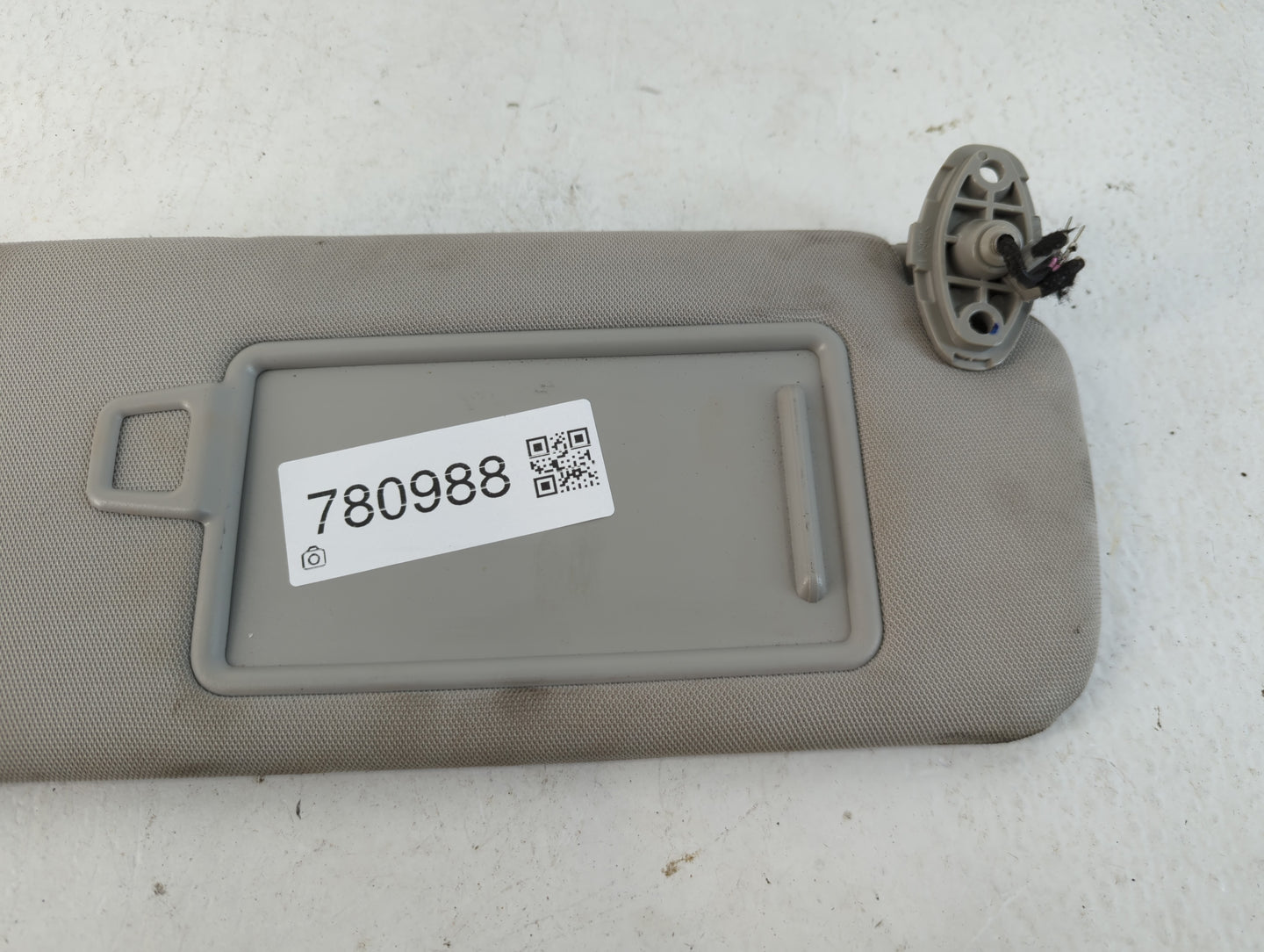 2016-2020 Kia Sorento Sun Visor Shade Replacement Passenger Right Mirror Fits Fits 2016 2017 2018 2019 2020 OEM Used Auto Pa