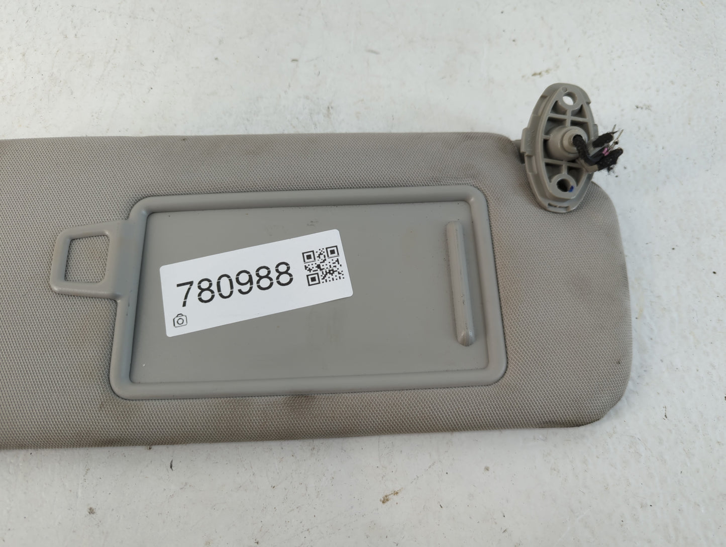 2016-2020 Kia Sorento Sun Visor Shade Replacement Passenger Right Mirror Fits Fits 2016 2017 2018 2019 2020 OEM Used Auto Pa