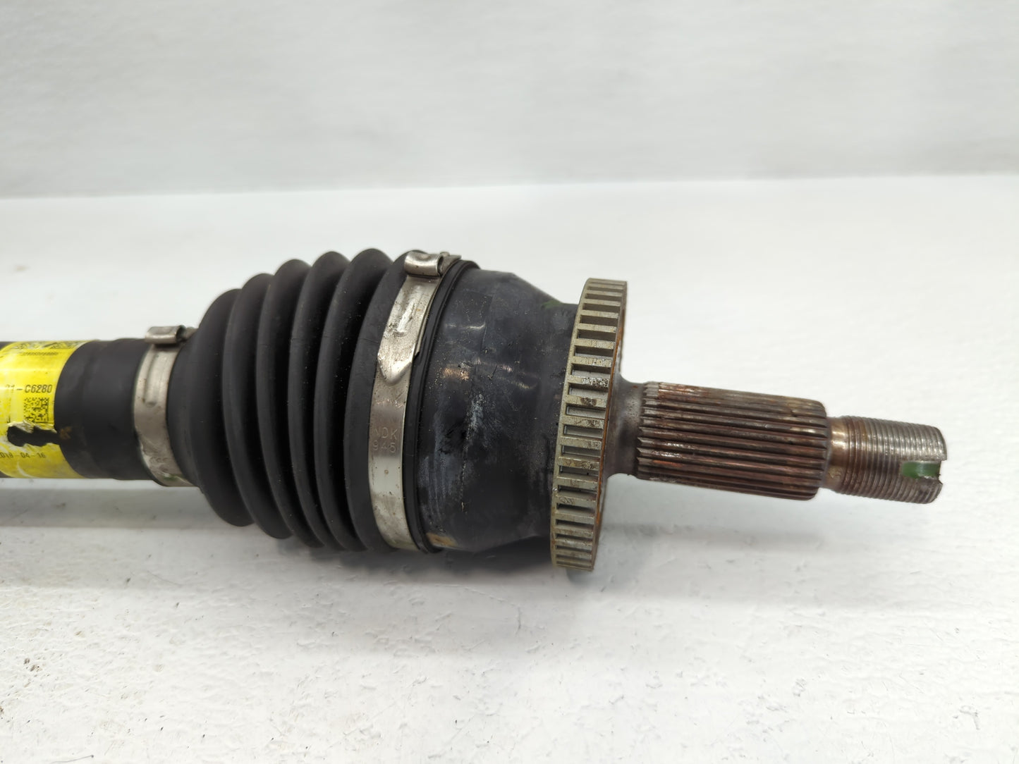2019-2020 Kia Sorento Axle Shaft Front Passenger Cv C/v - Oemusedautoparts1.com
