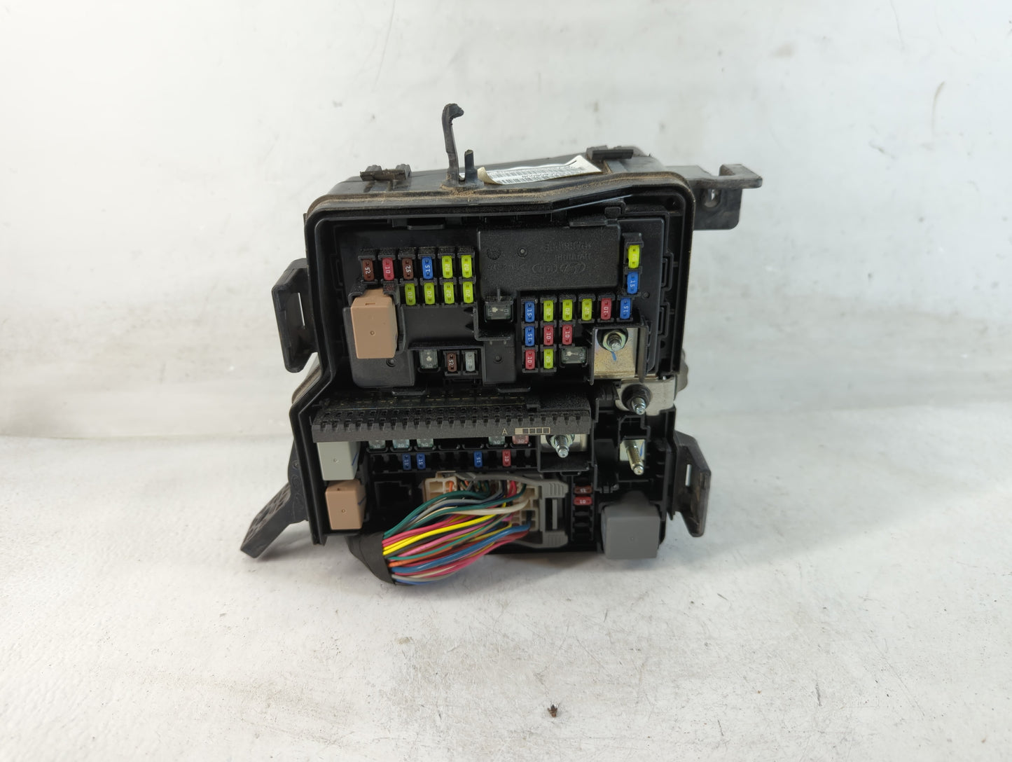 2019-2020 Kia Sorento Fusebox Fuse Box Panel Relay Module P/N:VS91250C6050UB Fits Fits 2019 2020 OEM Used Auto Parts - Oemus