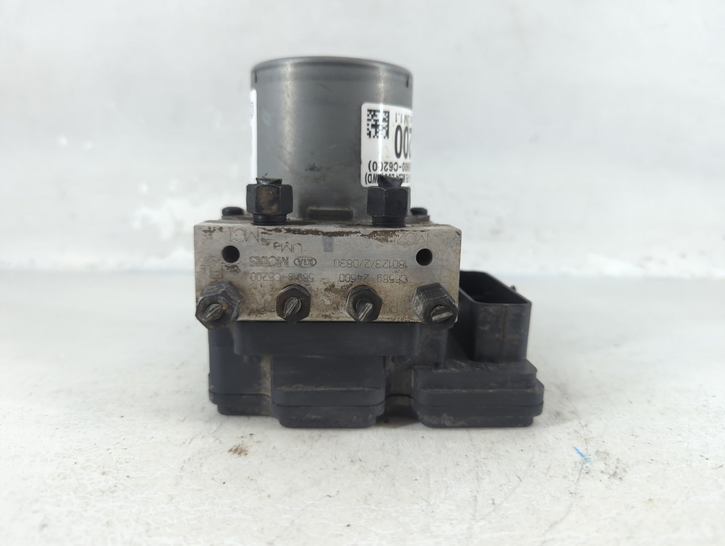 2019-2020 Kia Sorento ABS Pump Control Module Replacement P/N:58910-C6200 C5689-24500 Fits Fits 2019 2020 OEM Used Auto Part