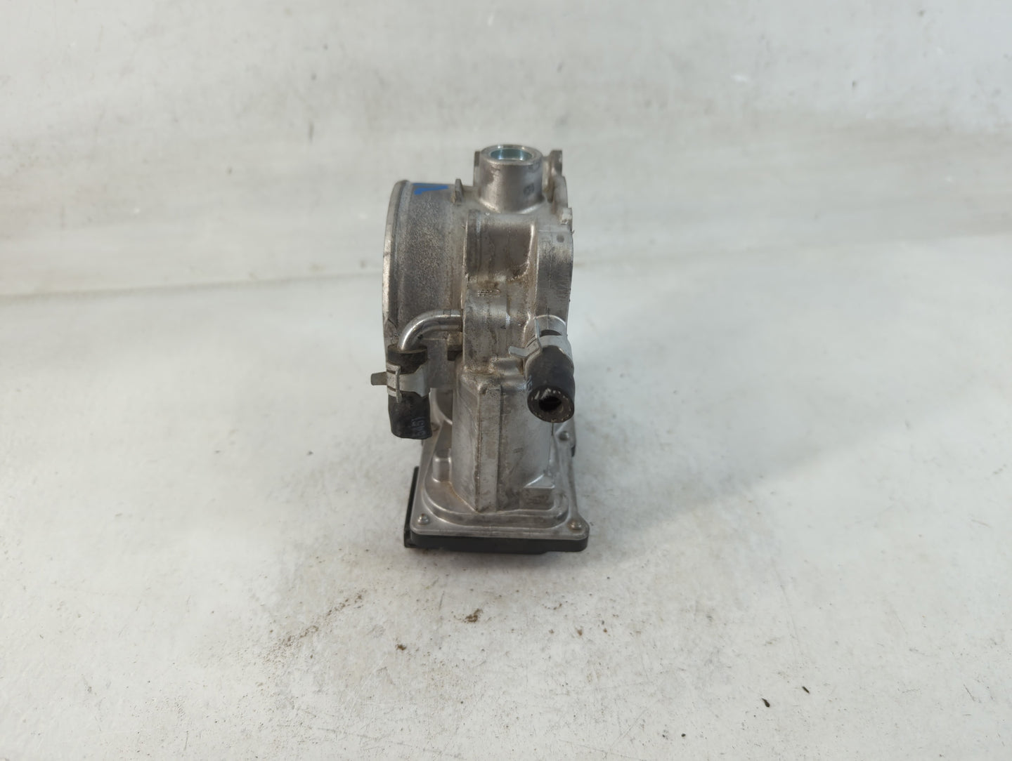 2019-2020 Kia Sorento Throttle Body P/N:35100-3L100 Fits Fits 2017 2018 2019 2020 2021 2022 OEM Used Auto Parts - Oemusedaut