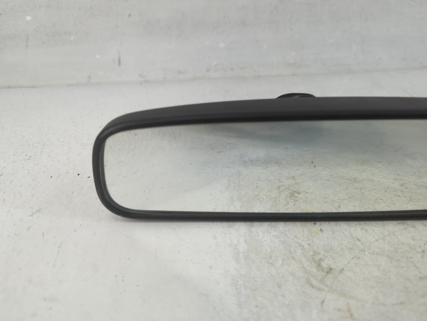 2016-2020 Kia Sorento Interior Rear View Mirror Replacement OEM P/N:E13010837 Fits OEM Used Auto Parts - Oemusedautoparts1.c