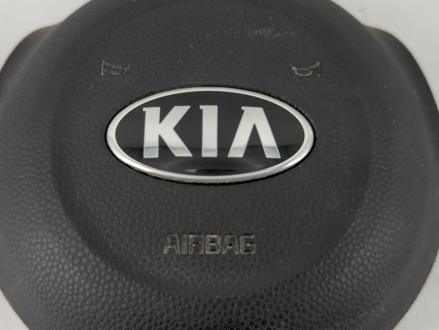 2017-2019 Kia Soul Air Bag Driver Left Steering Wheel Mounted Fits Fits 2017 2018 2019 OEM Used Auto Parts - Oemusedautopart