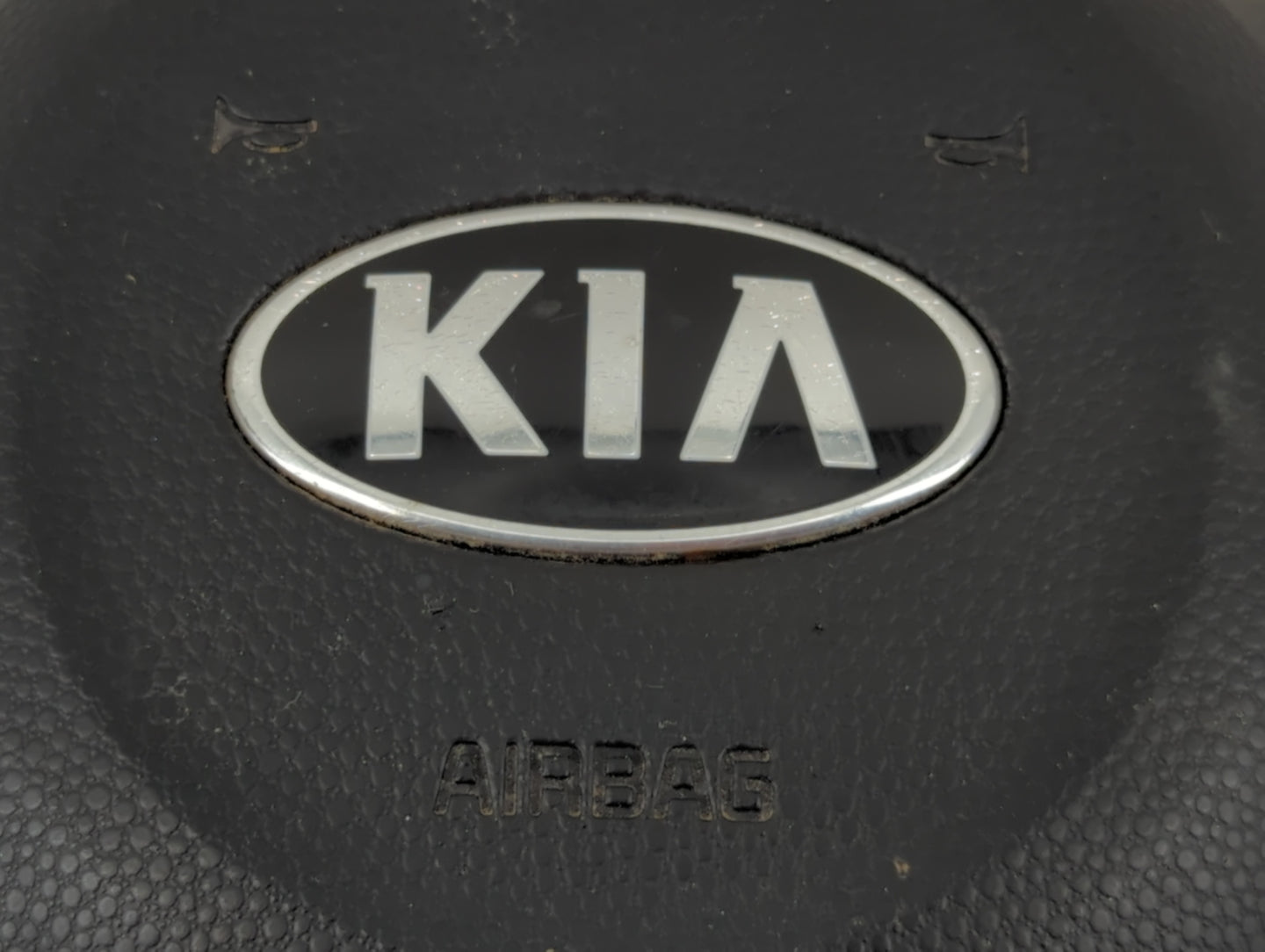2017-2019 Kia Soul Air Bag Driver Left Steering Wheel Mounted Fits Fits 2017 2018 2019 OEM Used Auto Parts - Oemusedautopart