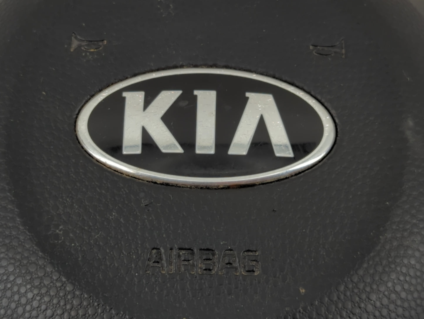 2017-2019 Kia Soul Air Bag Driver Left Steering Wheel Mounted Fits Fits 2017 2018 2019 OEM Used Auto Parts - Oemusedautopart
