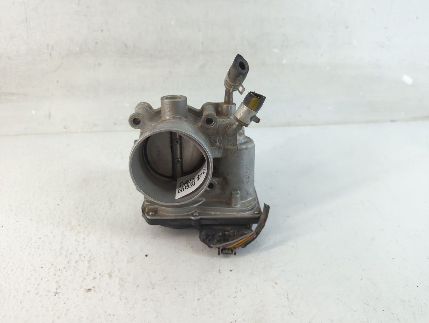 2014-2019 Kia Soul Throttle Body P/N:35100-2E000 Fits Fits 2011 2012 2013 2014 2015 2016 2017 2018 2019 2020 2021 OEM Used A