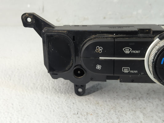 2017-2019 Kia Soul Climate Control Module Temperature AC/Heater Replacement P/N:97250-B2GQ1CA Fits Fits 2017 2018 2019 OEM Used Auto Parts