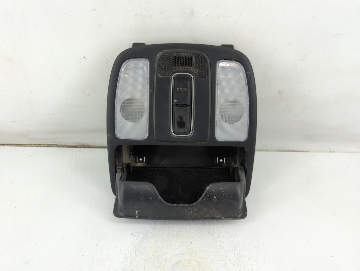 2014-2019 Kia Soul Overhead Roof Console 1047684 - Oemusedautoparts1.com