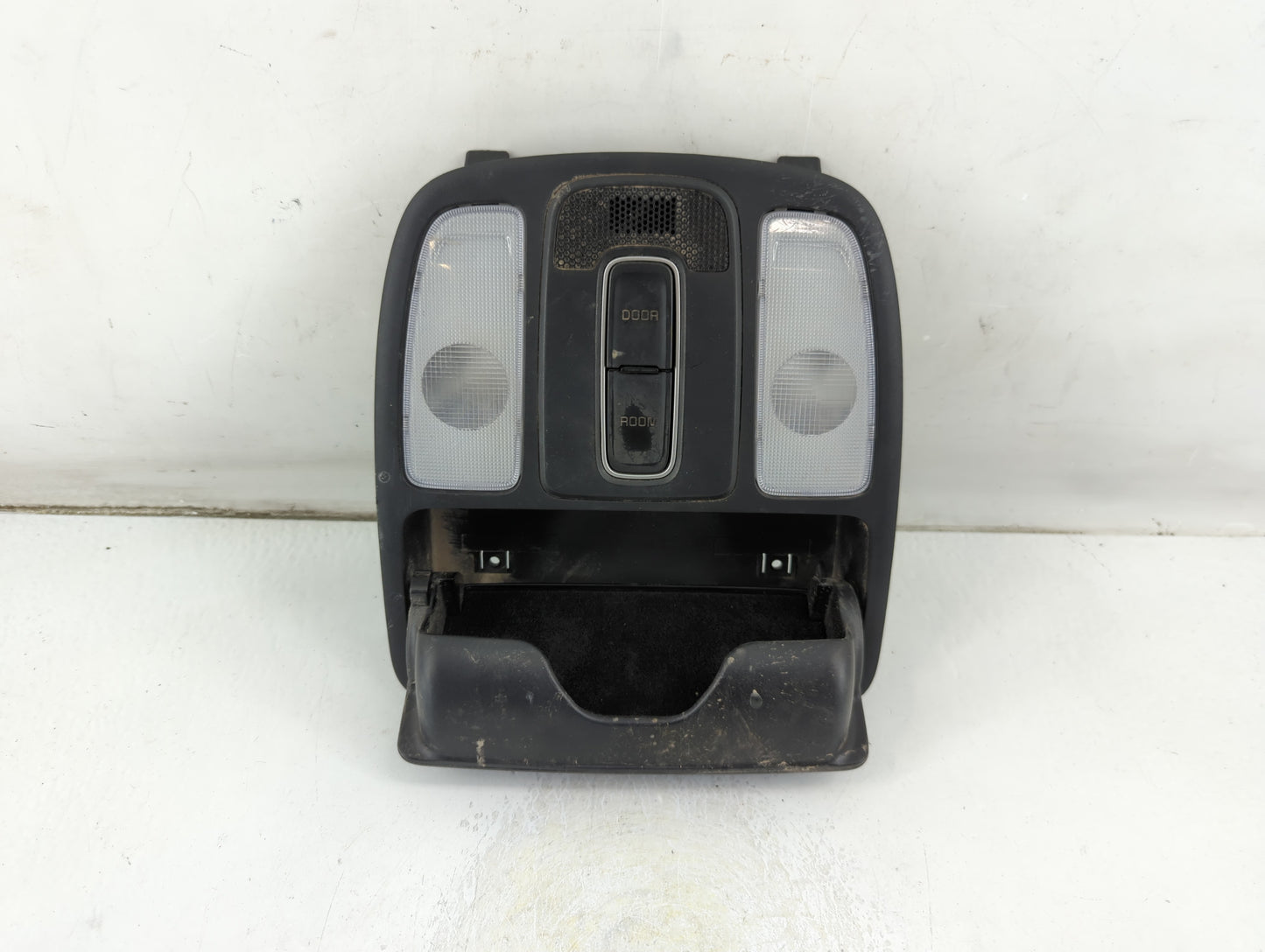 2014-2019 Kia Soul Overhead Roof Console 1047684 - Oemusedautoparts1.com