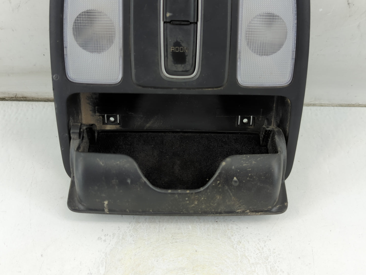 2014-2019 Kia Soul Overhead Roof Console 1047684 - Oemusedautoparts1.com