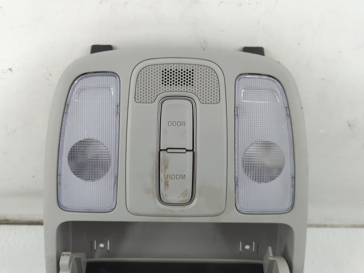 2014-2019 Kia Soul Overhead Roof Console 1047689 - Oemusedautoparts1.com