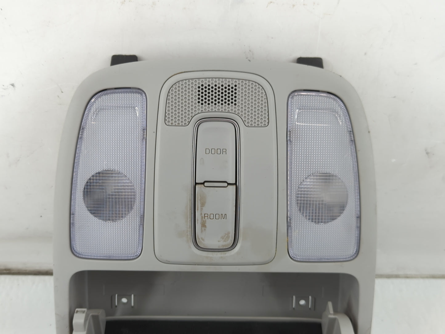 2014-2019 Kia Soul Overhead Roof Console 1047689 - Oemusedautoparts1.com