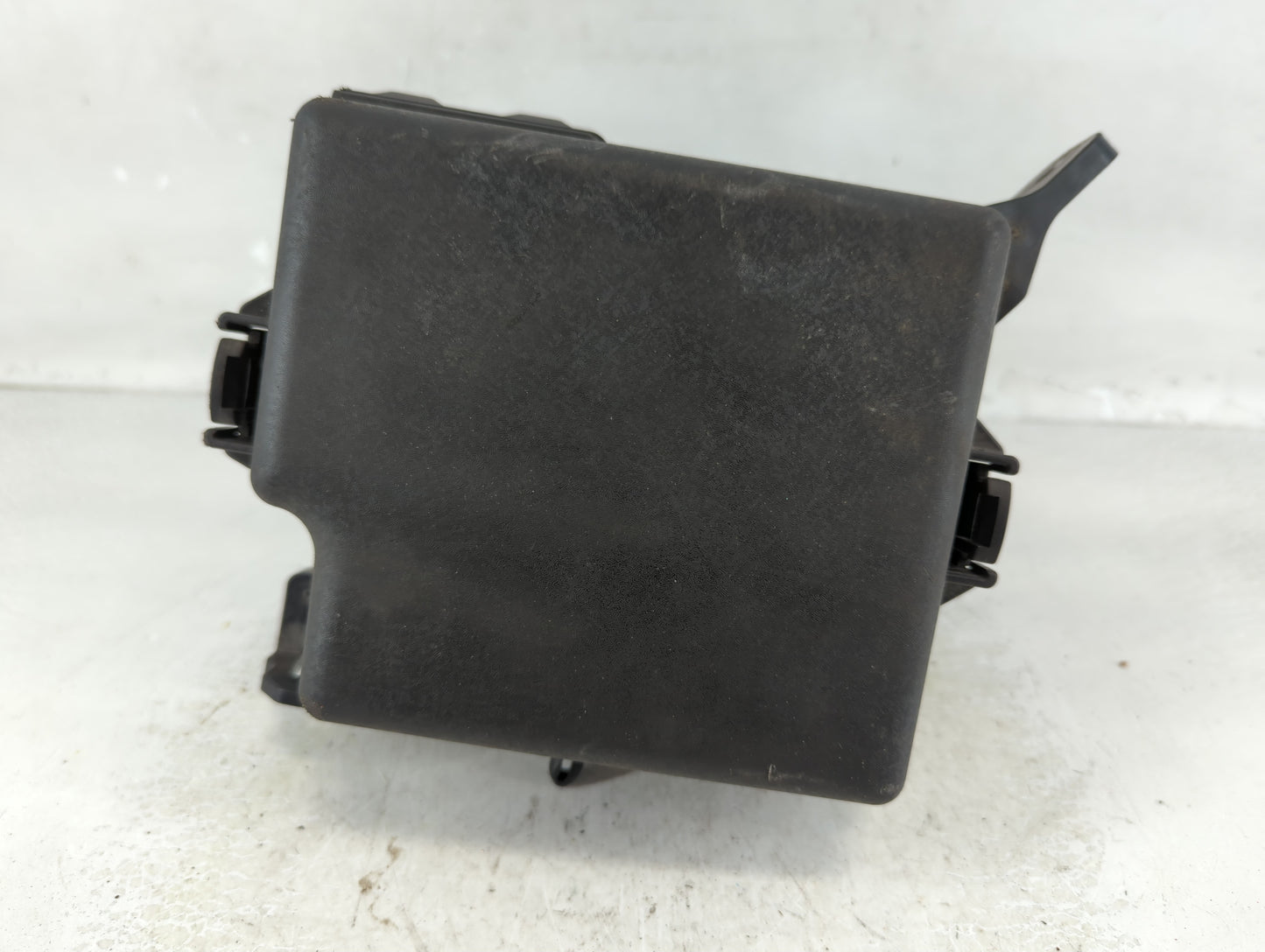 2017-2019 Kia Soul Fusebox Fuse Box Panel Relay Module P/N:91950-B2330 Fits Fits 2017 2018 2019 OEM Used Auto Parts - Oemuse