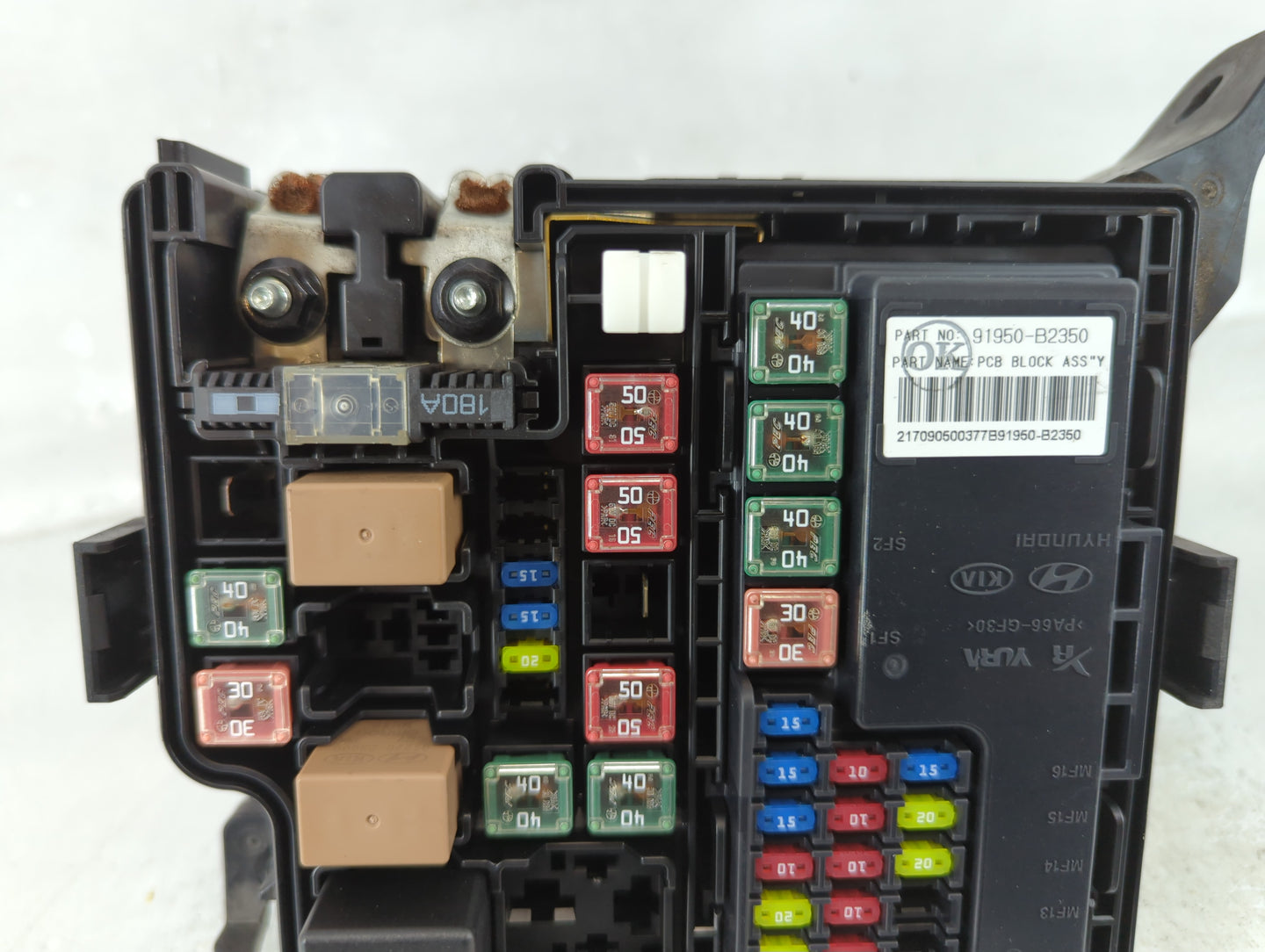2017-2019 Kia Soul Fusebox Fuse Box Panel Relay Module P/N:91950-B2330 Fits Fits 2017 2018 2019 OEM Used Auto Parts - Oemuse