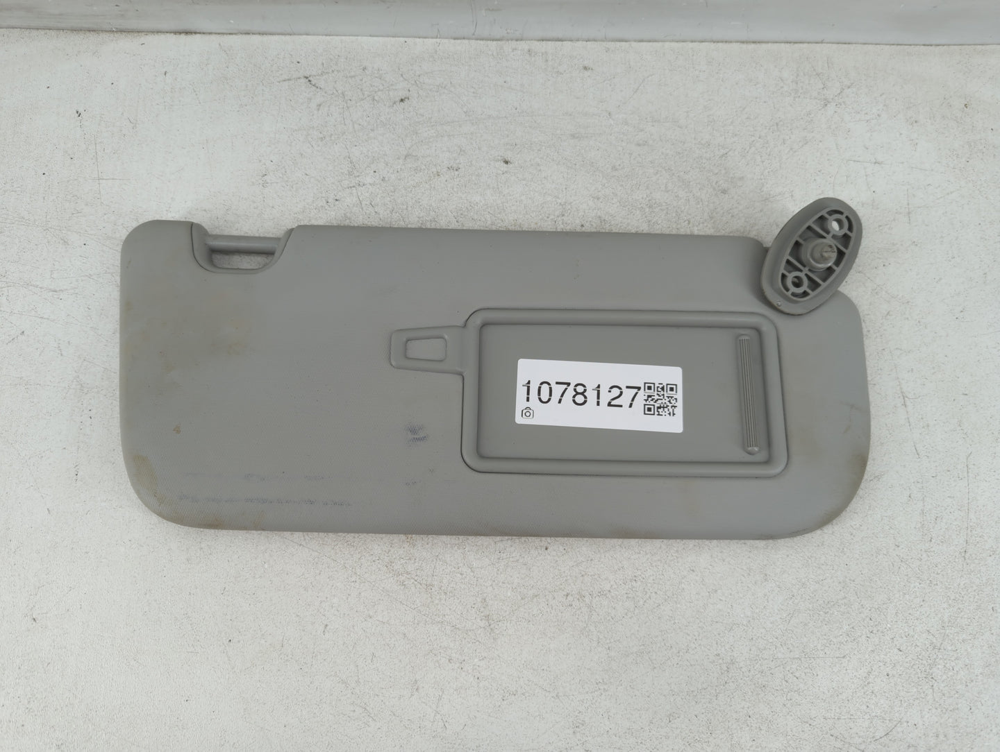 2014-2019 Kia Soul Sun Visor Shade Replacement Passenger Right Mirror Fits Fits 2014 2015 2016 2017 2018 2019 OEM Used Auto 
