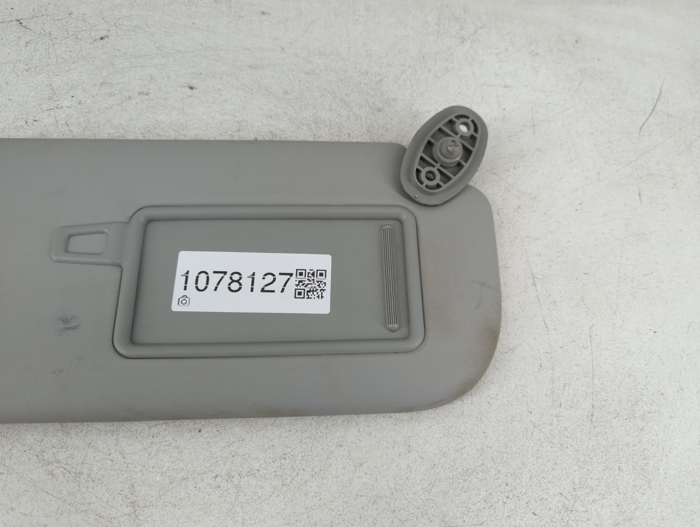 2014-2019 Kia Soul Sun Visor Shade Replacement Passenger Right Mirror Fits Fits 2014 2015 2016 2017 2018 2019 OEM Used Auto 