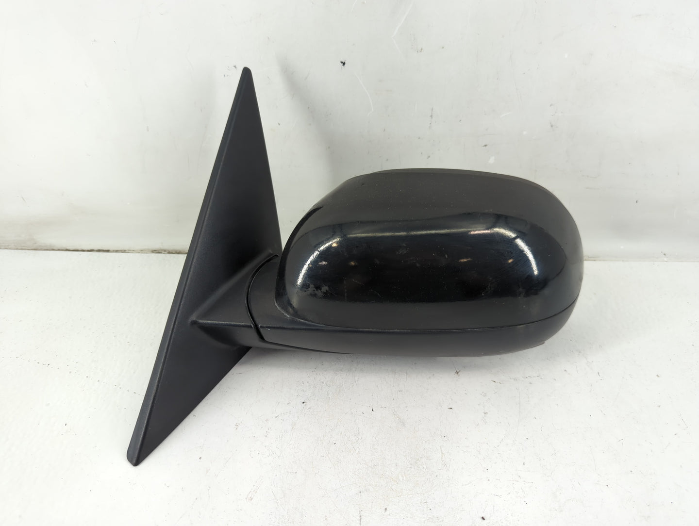 2014-2019 Kia Soul Driver Side View Mirror - Left Door Mirror OEM Used - Oemusedautoparts1.com
