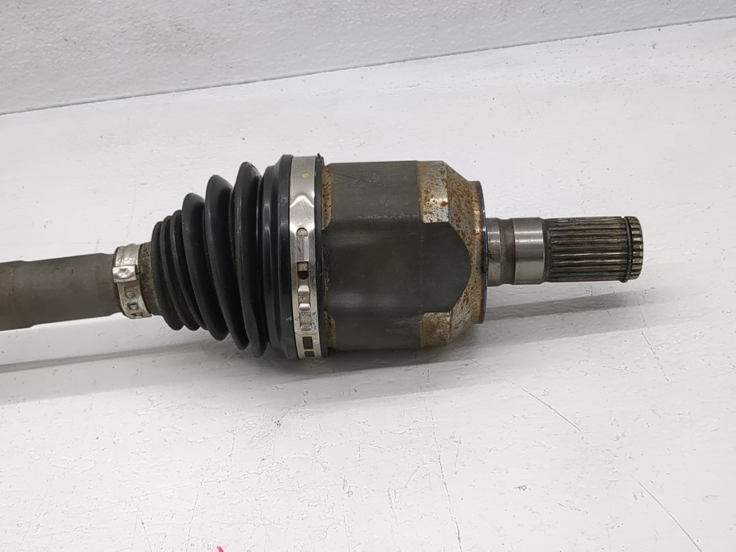 2014-2019 Kia Soul Axle Shaft Front Driver Cv C/v - Oemusedautoparts1.com