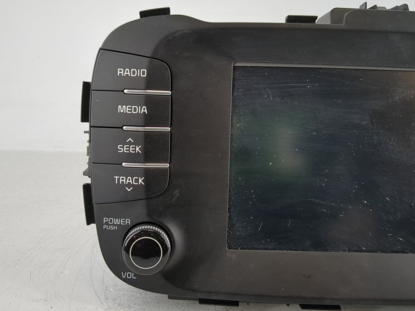 2017-2019 Kia Soul Radio AM FM Cd Player Receiver Replacement P/N:96160-B2310CA Fits Fits 2017 2018 2019 OEM Used Auto Parts