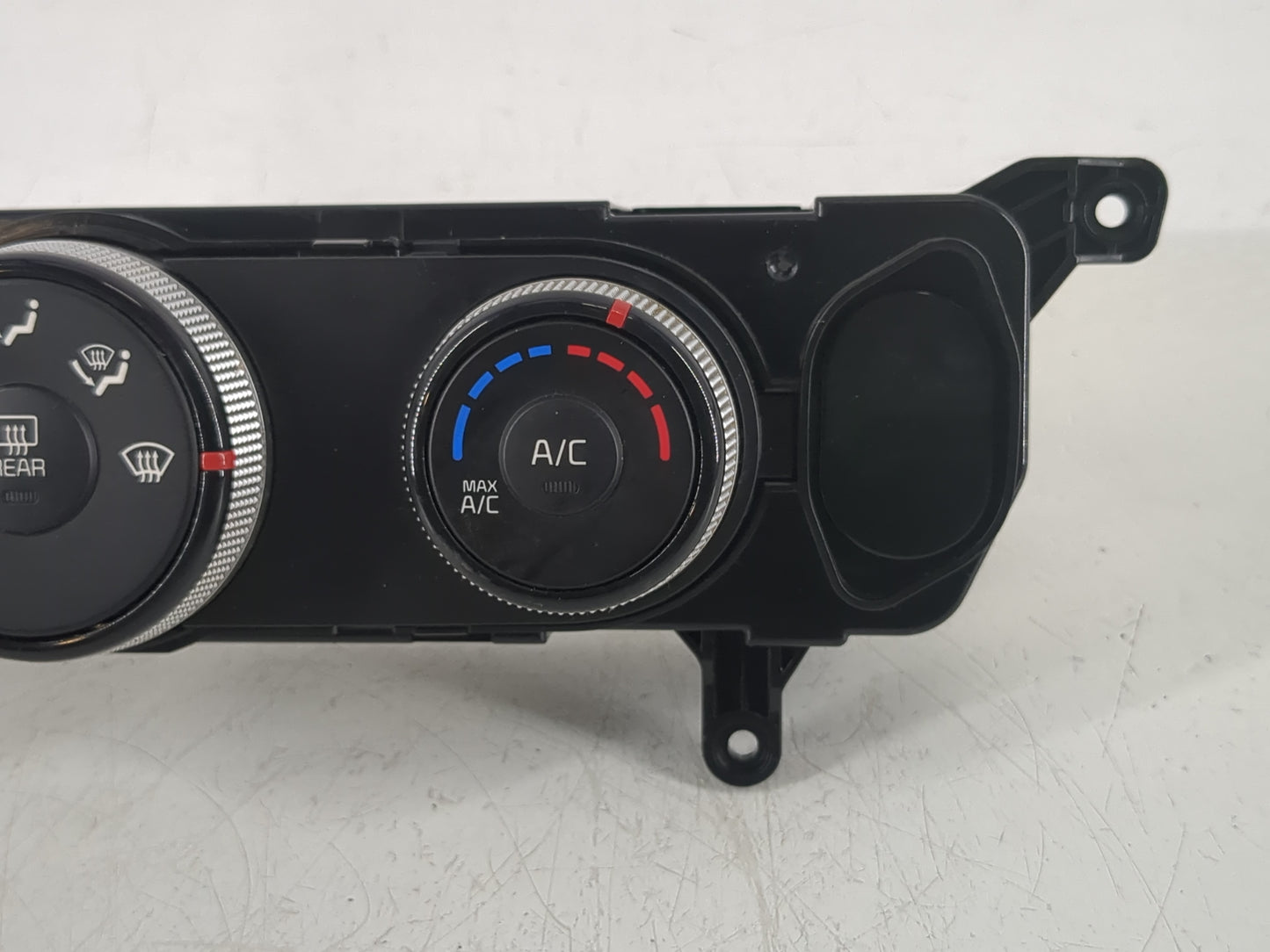 2017-2019 Kia Soul Climate Control Module Temperature AC/Heater Replacement P/N:97250-B2AS2ASB Fits Fits 2017 2018 2019 OEM 