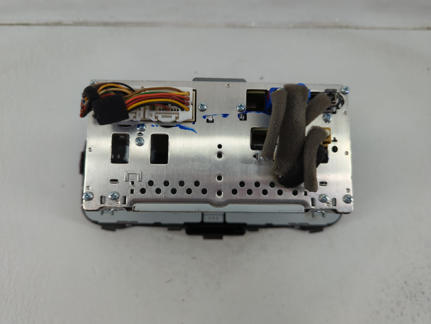 2017-2019 Kia Soul Radio AM FM Cd Player Receiver Replacement P/N:96160-B2310CA Fits Fits 2017 2018 2019 OEM Used Auto Parts