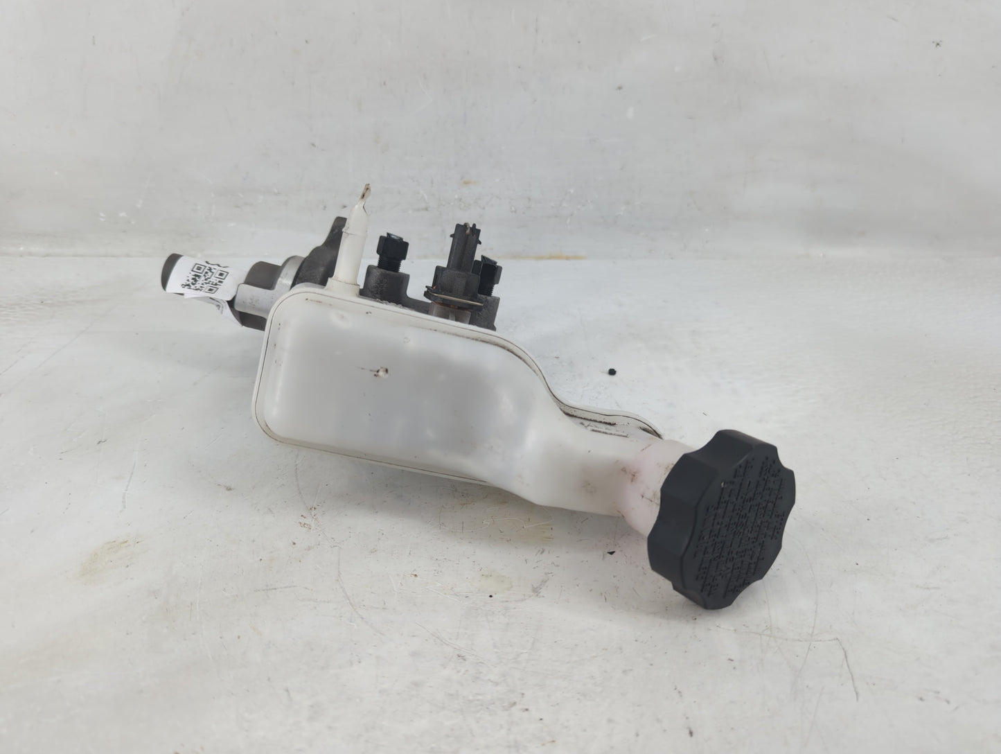 2017-2019 Kia Soul Brake Master Cylinder 1198838 - Oemusedautoparts1.com