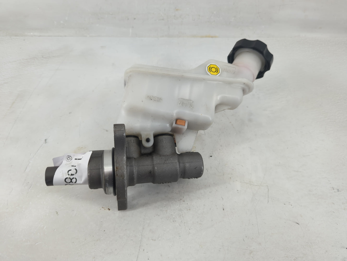 2017-2019 Kia Soul Brake Master Cylinder 1198838 - Oemusedautoparts1.com