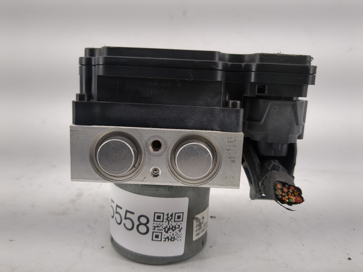 2017-2019 Kia Soul ABS Pump Control Module Replacement P/N:B2589-33540 Fits Fits 2017 2018 2019 OEM Used Auto Parts - Oemuse