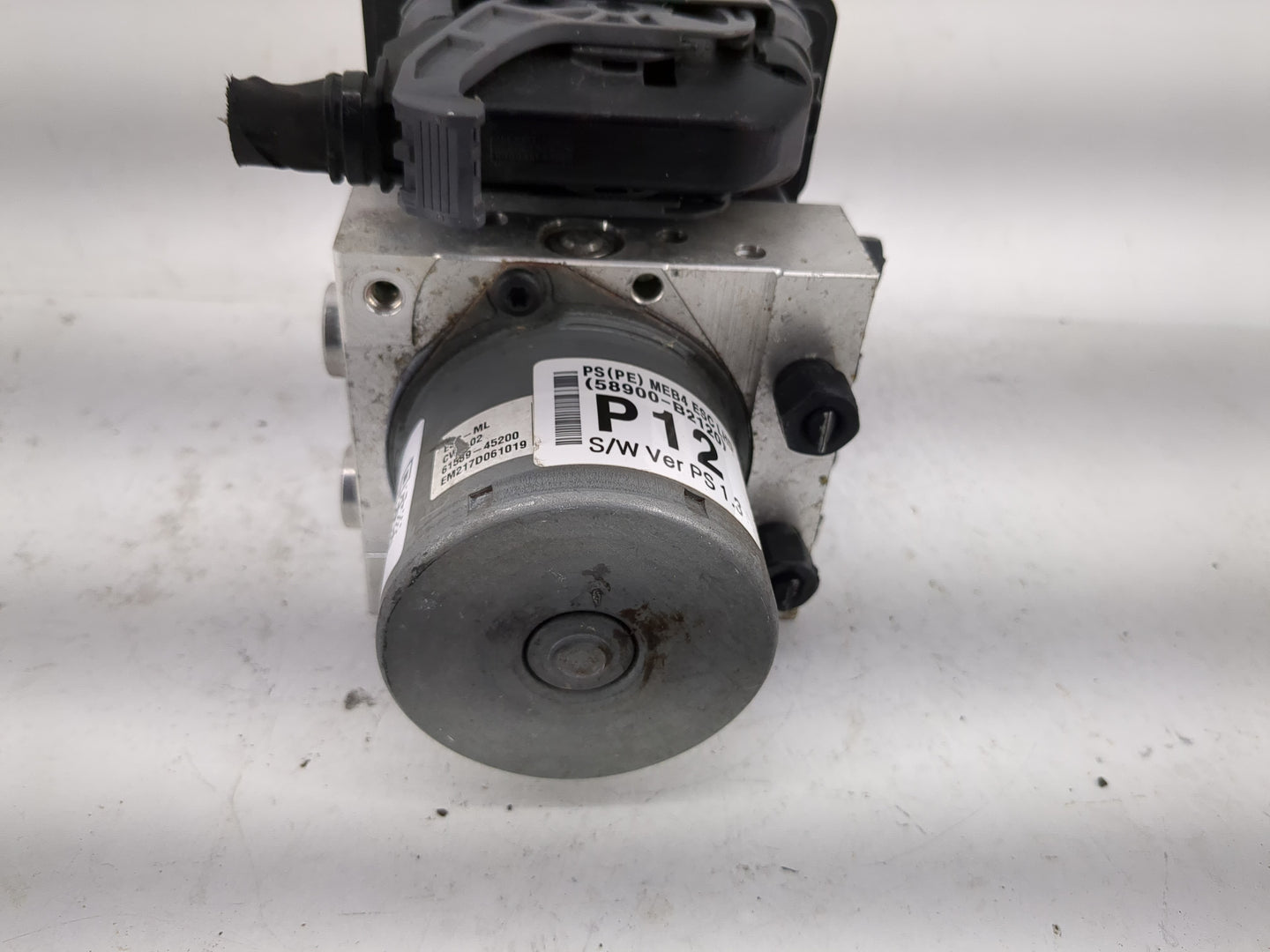 2017-2019 Kia Soul ABS Pump Control Module Replacement P/N:B2589-33540 Fits Fits 2017 2018 2019 OEM Used Auto Parts - Oemuse