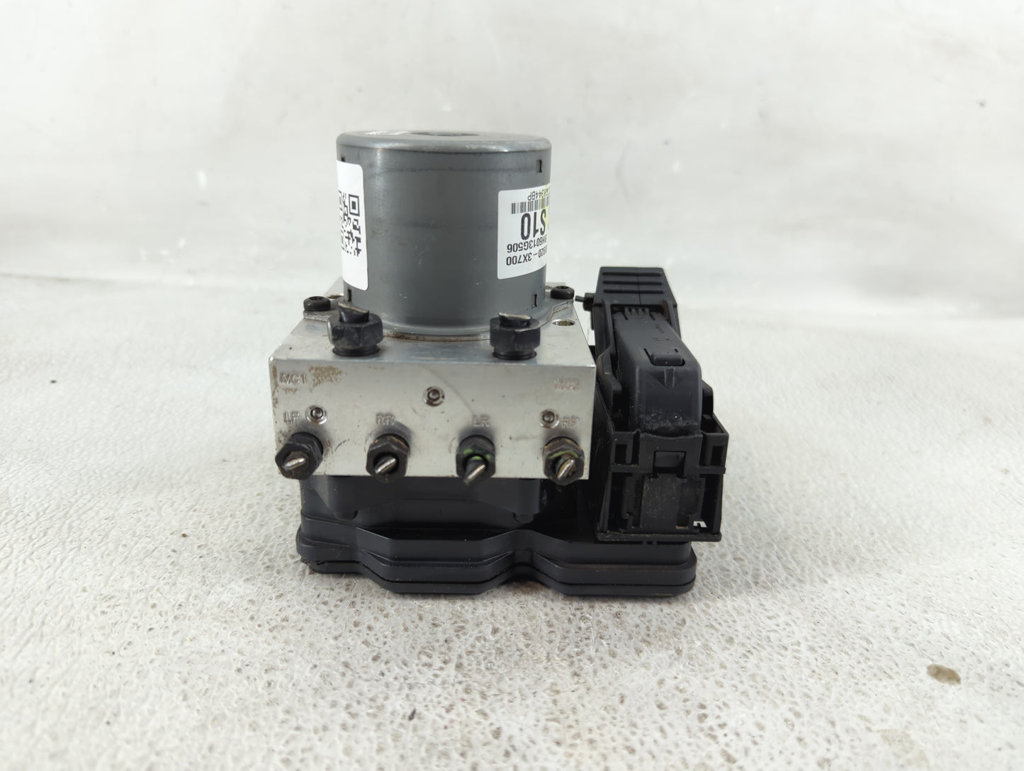 2017-2019 Kia Soul ABS Pump Control Module Replacement P/N:B2589-33540 Fits Fits 2017 2018 2019 OEM Used Auto Parts - Oemuse