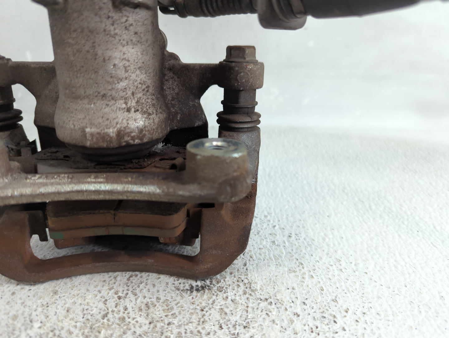 2014-2019 Kia Soul Rear Passenger Right Brake Caliper 1262828 - Oemusedautoparts1.com
