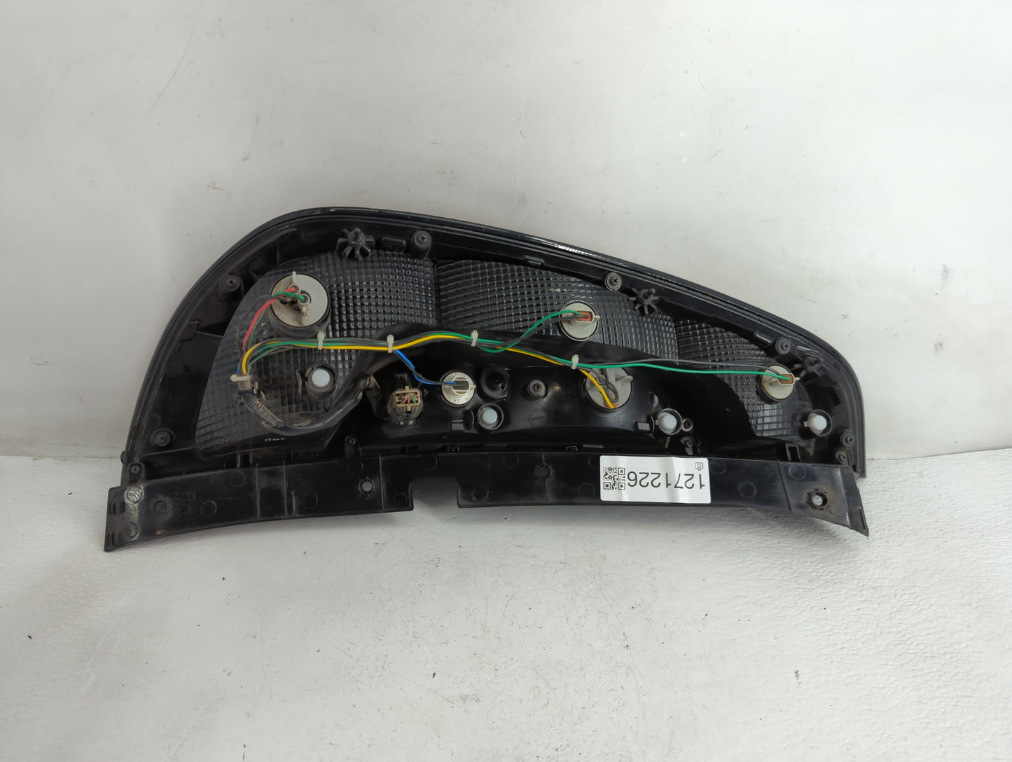 2014-2019 Kia Soul Tail Light Assembly Passenger Right OEM Fits Fits 2014 2015 2016 2017 2018 2019 OEM Used Auto Parts - Oem