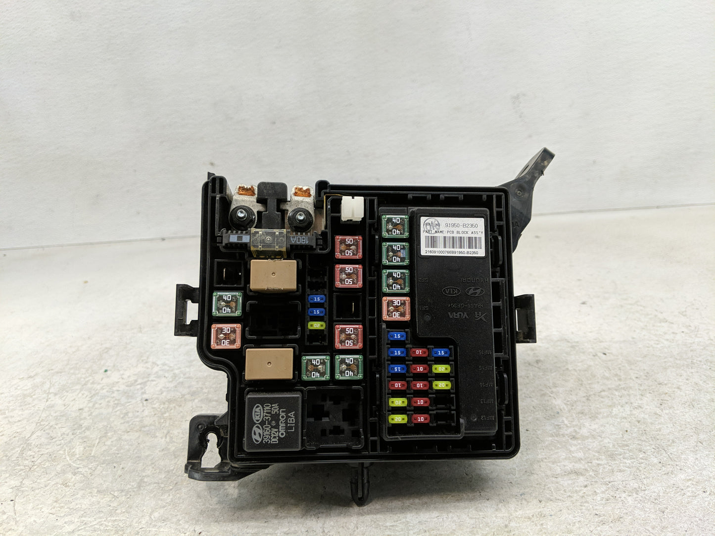 2017-2019 Kia Soul Fusebox Fuse Box Panel Relay Module P/N:91950-B2350 Fits Fits 2017 2018 2019 OEM Used Auto Parts - Oemuse