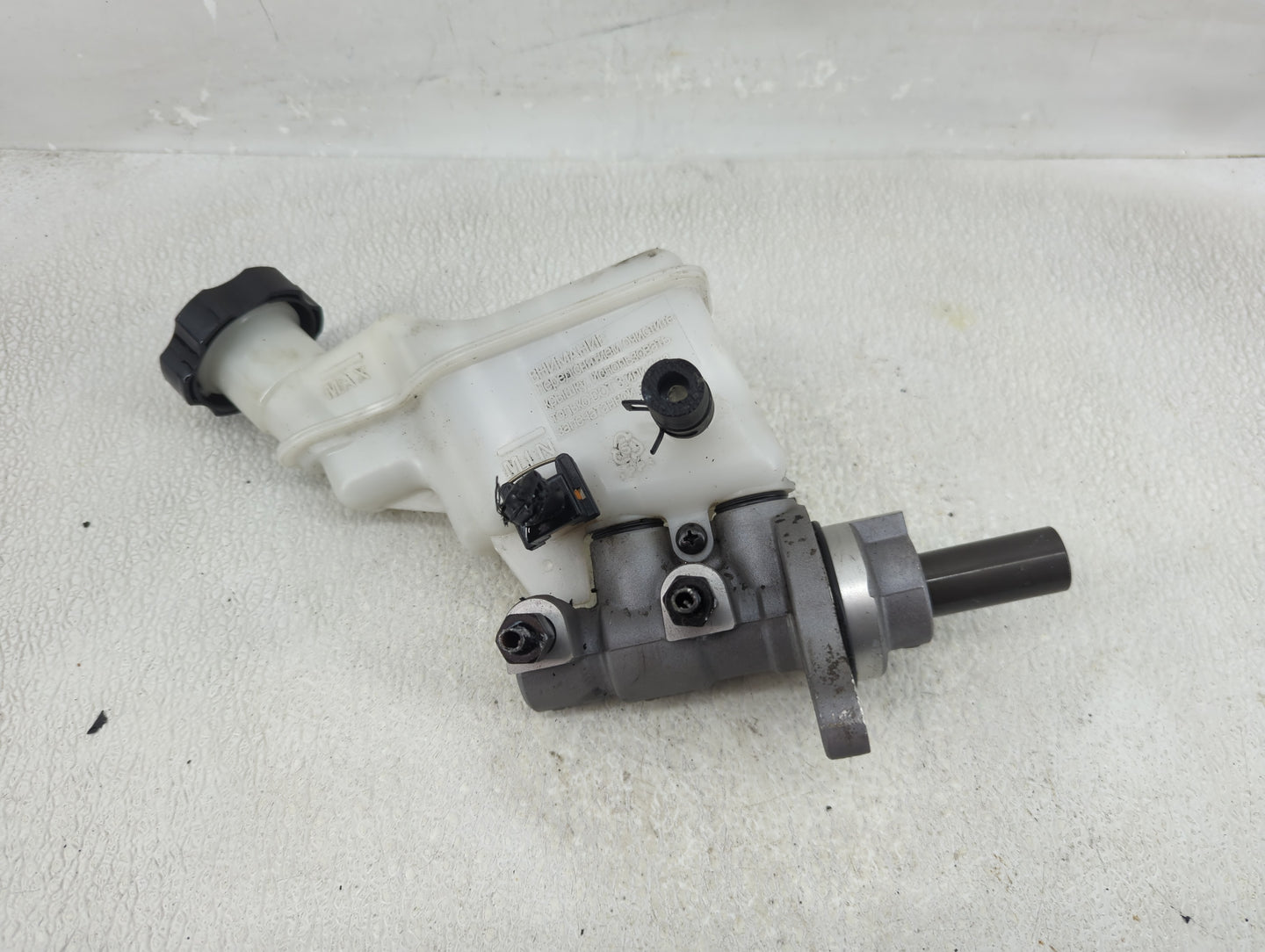 2017-2019 Kia Soul Brake Master Cylinder - Oemusedautoparts1.com