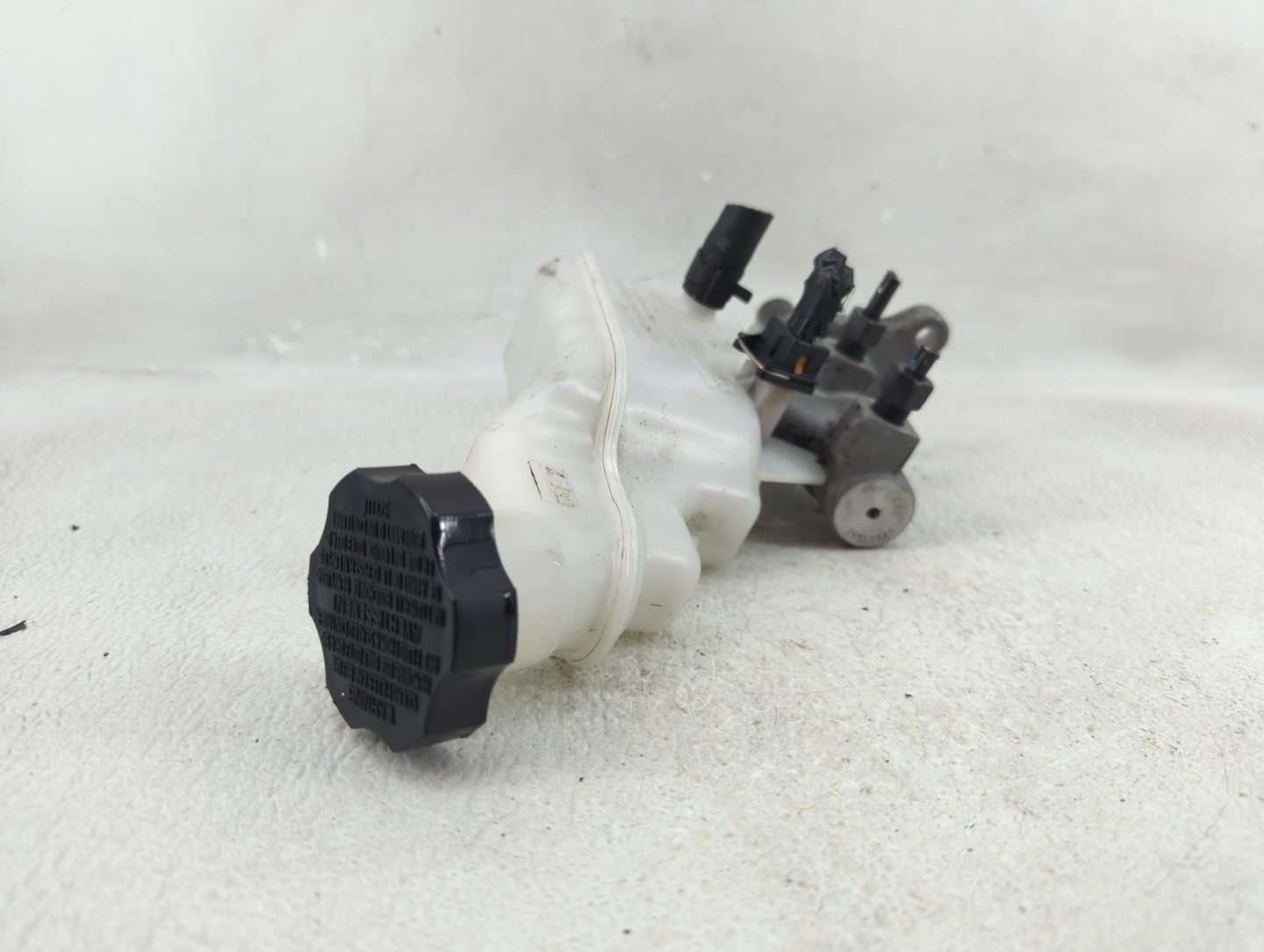 2017-2019 Kia Soul Brake Master Cylinder - Oemusedautoparts1.com