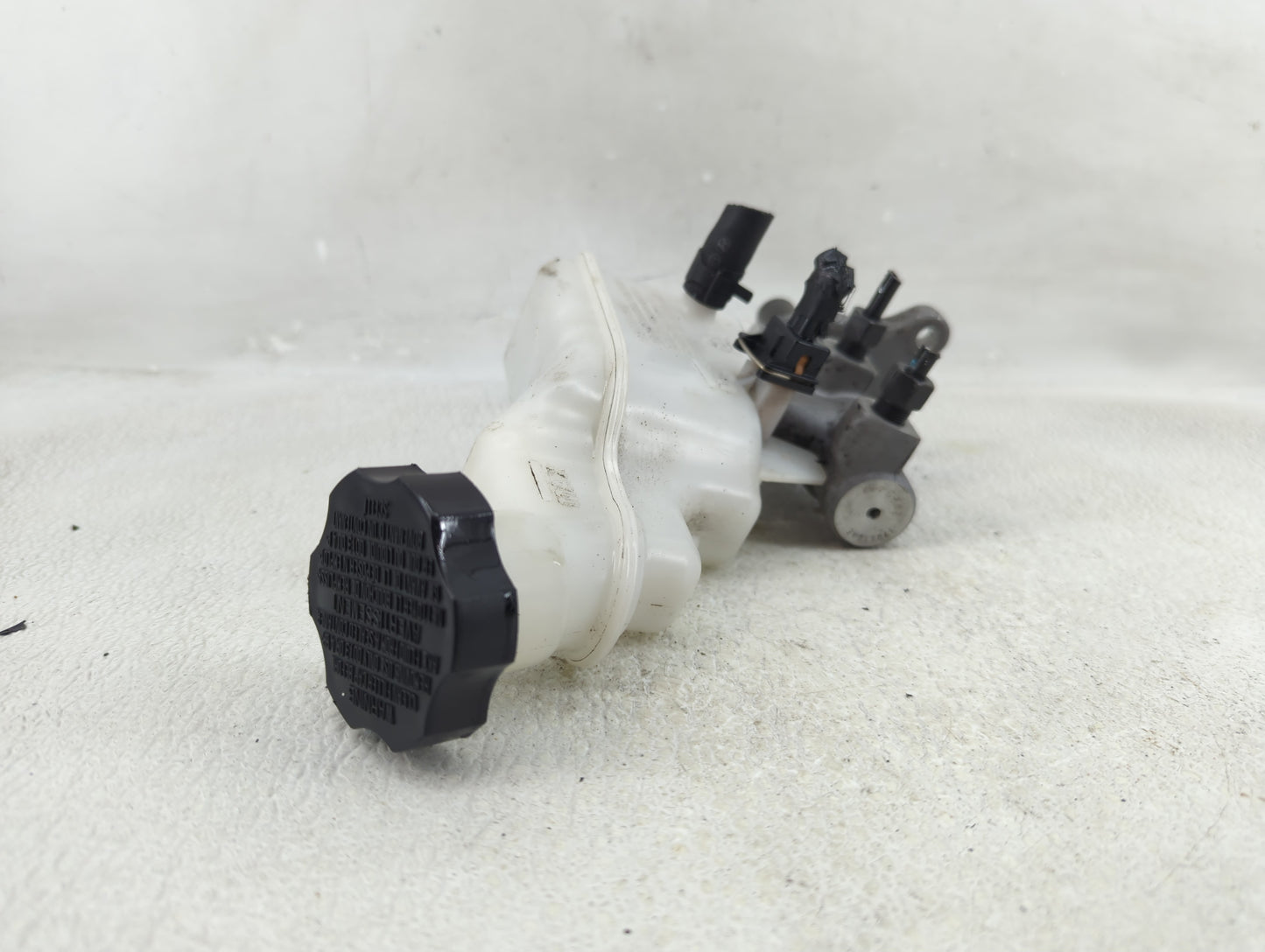 2017-2019 Kia Soul Brake Master Cylinder - Oemusedautoparts1.com