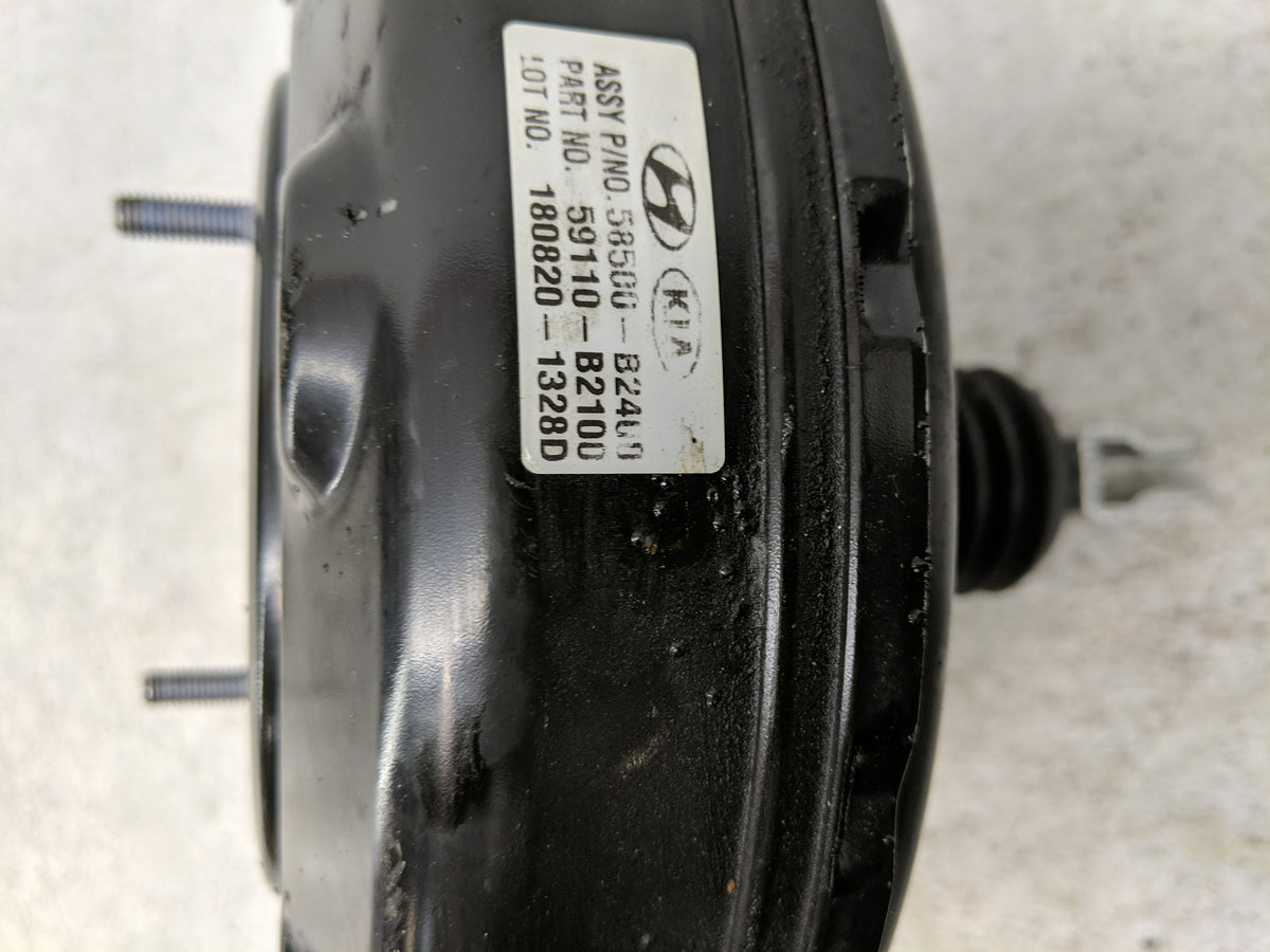 2017-2019 Kia Soul Power Brake Booster Oem 1299572 - Oemusedautoparts1.com