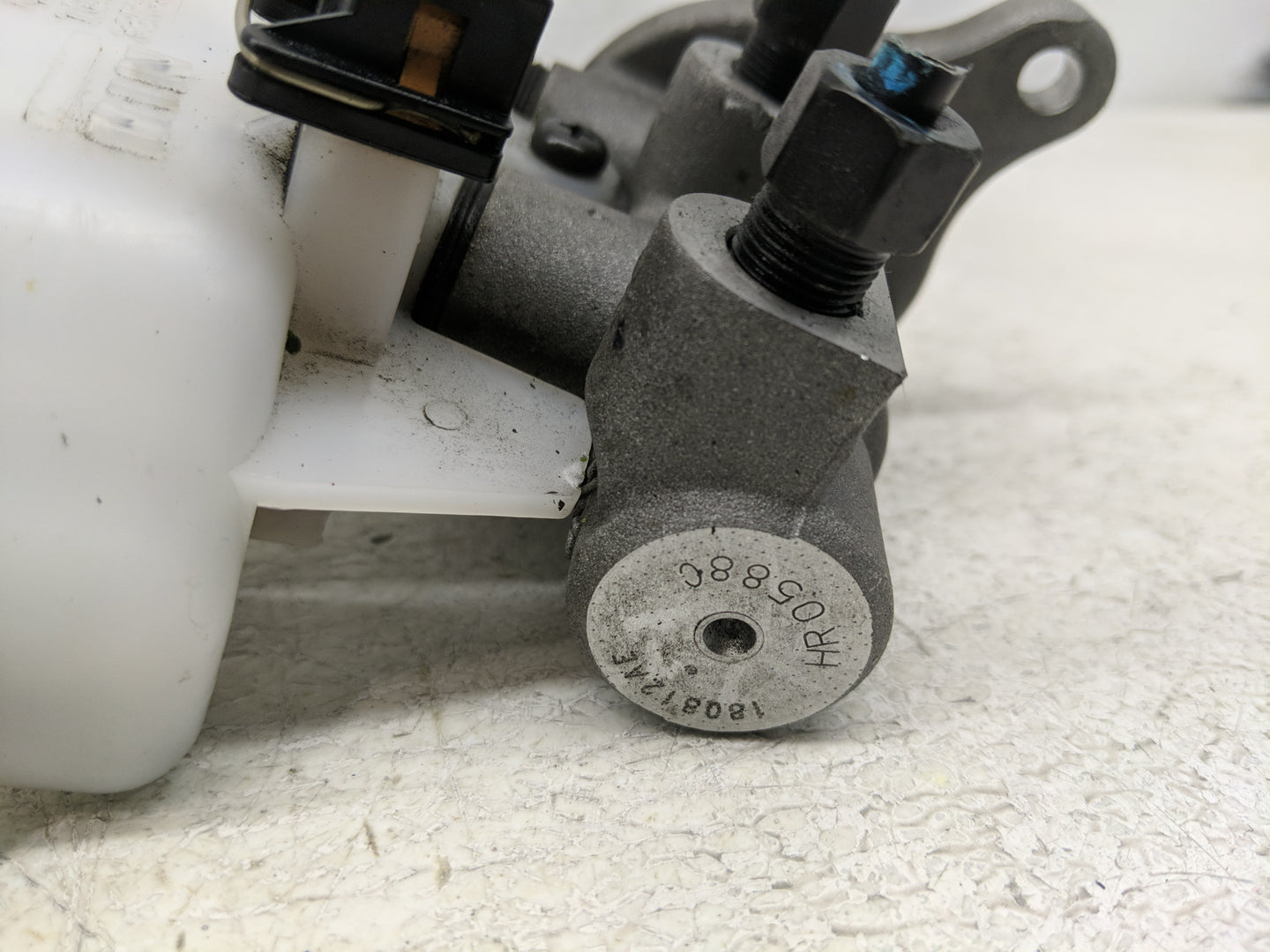 2017-2019 Kia Soul Brake Master Cylinder - Oemusedautoparts1.com
