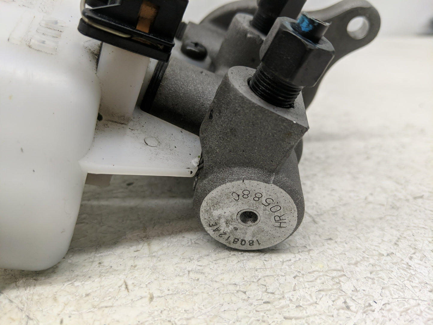 2017-2019 Kia Soul Brake Master Cylinder - Oemusedautoparts1.com