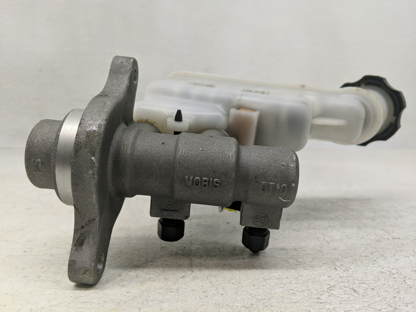 2017-2019 Kia Soul Brake Master Cylinder - Oemusedautoparts1.com