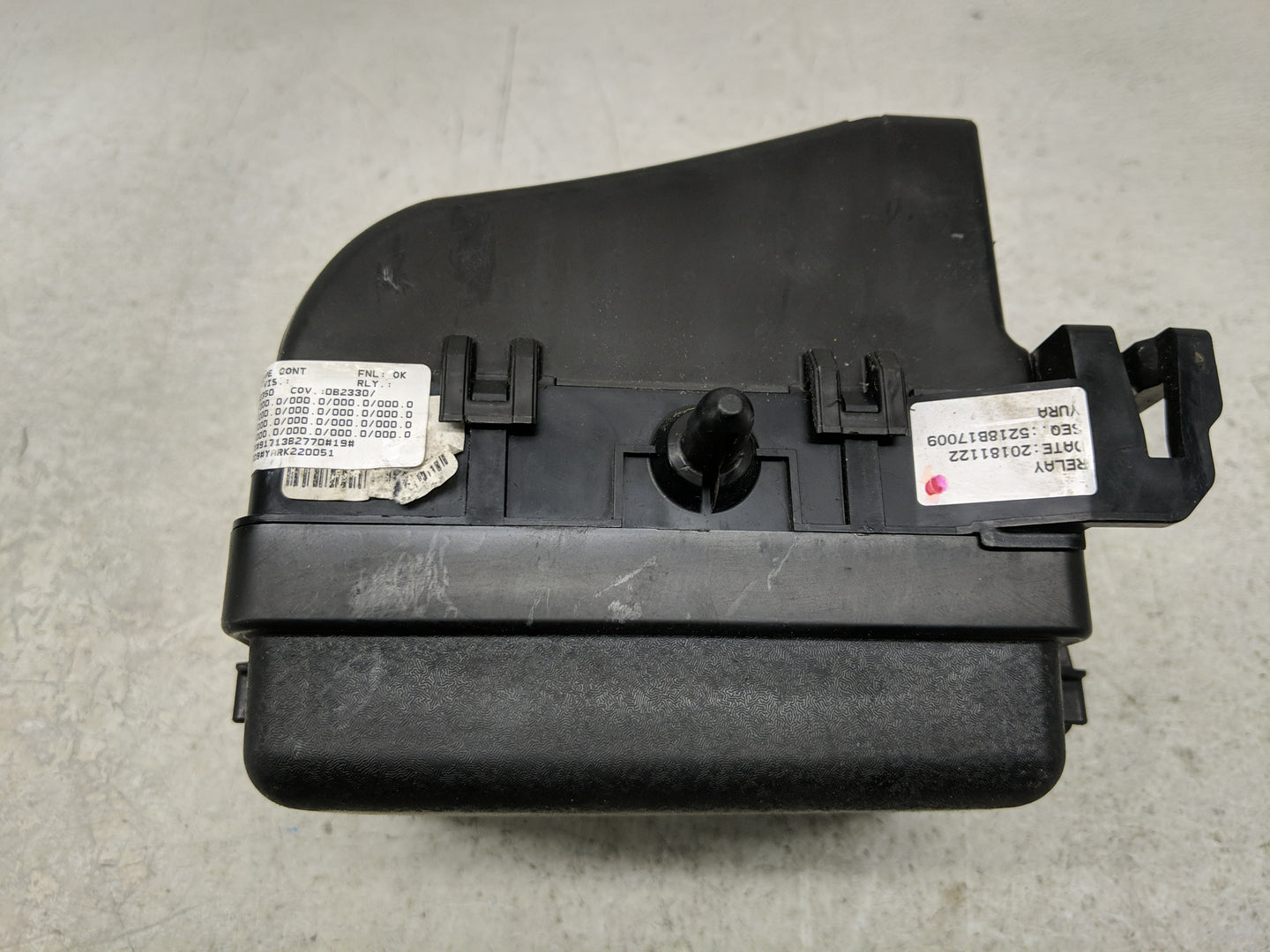 2017-2019 Kia Soul Fusebox Fuse Box Panel Relay Module P/N:91950-B2330 Fits Fits 2017 2018 2019 OEM Used Auto Parts - Oemuse