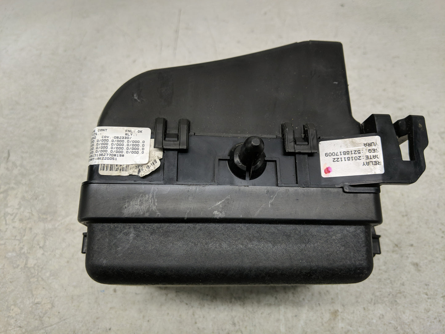 2017-2019 Kia Soul Fusebox Fuse Box Panel Relay Module P/N:91950-B2330 Fits Fits 2017 2018 2019 OEM Used Auto Parts - Oemuse