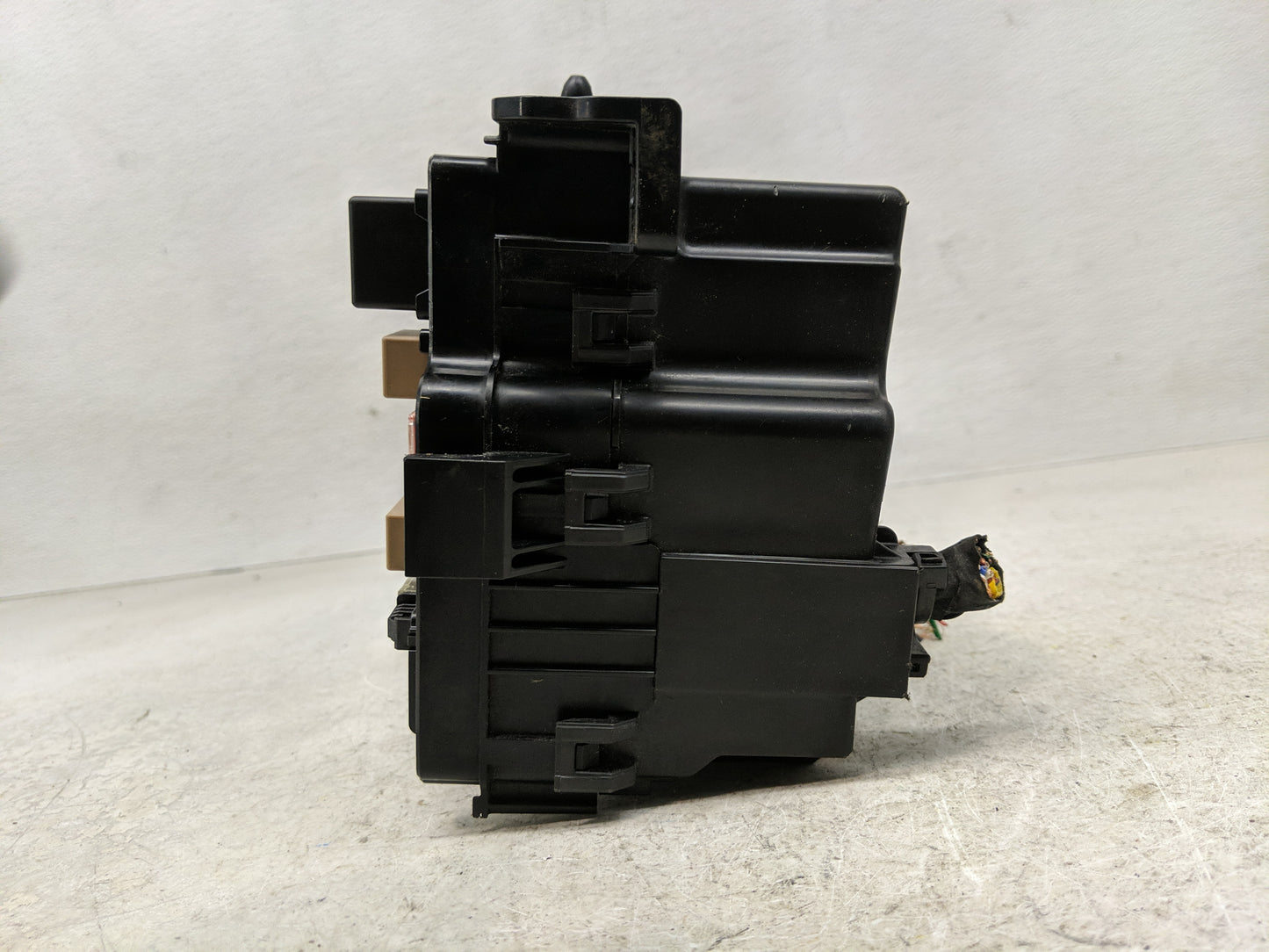 2017-2019 Kia Soul Fusebox Fuse Box Panel Relay Module P/N:91950-B2330 Fits Fits 2017 2018 2019 OEM Used Auto Parts - Oemuse