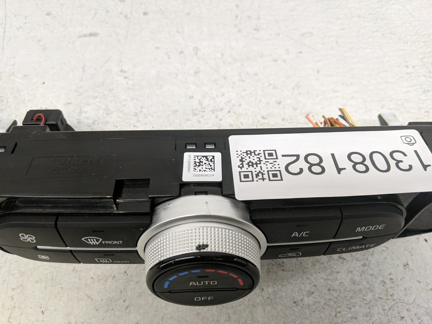 2017-2019 Kia Soul Climate Control Module Temperature AC/Heater Replacement P/N:97250-82GQ1CA Fits Fits 2017 2018 2019 OEM U